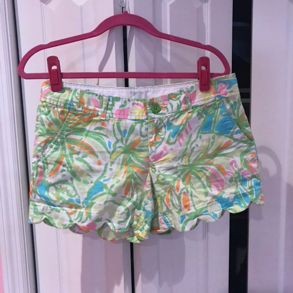 Lilly Pulitzer the Buttercup Short- size 4